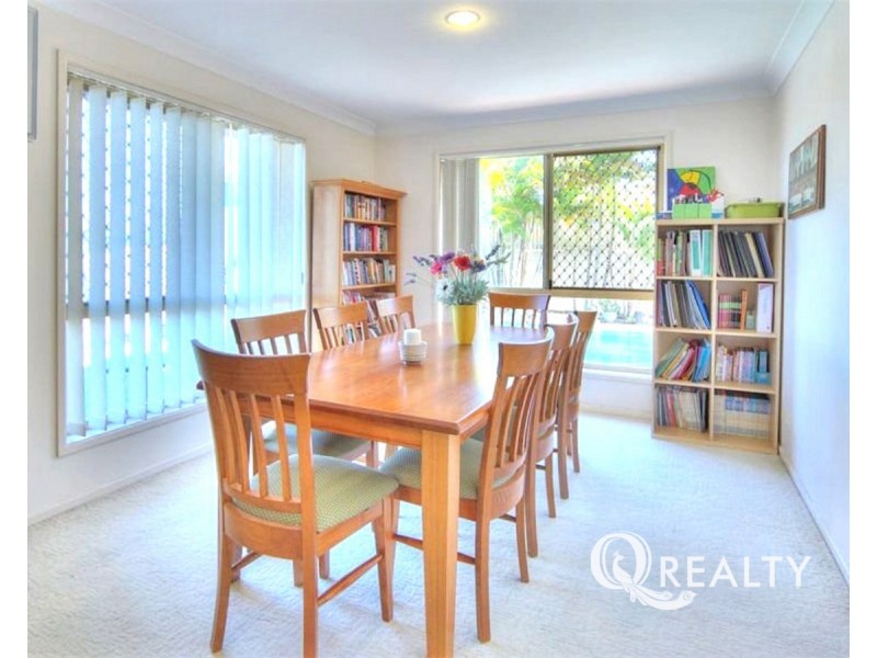 5 Elberta Street, Macgregor QLD 4109