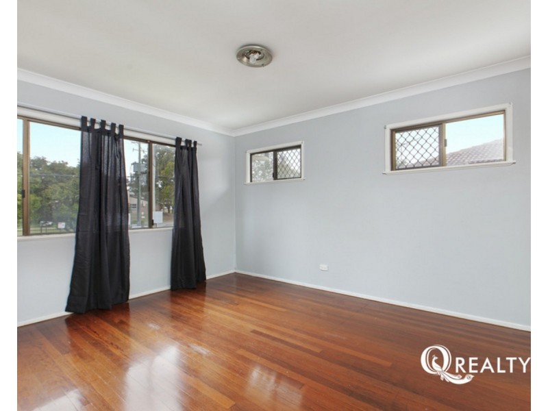 21 Springfield Street, Macgregor QLD 4109