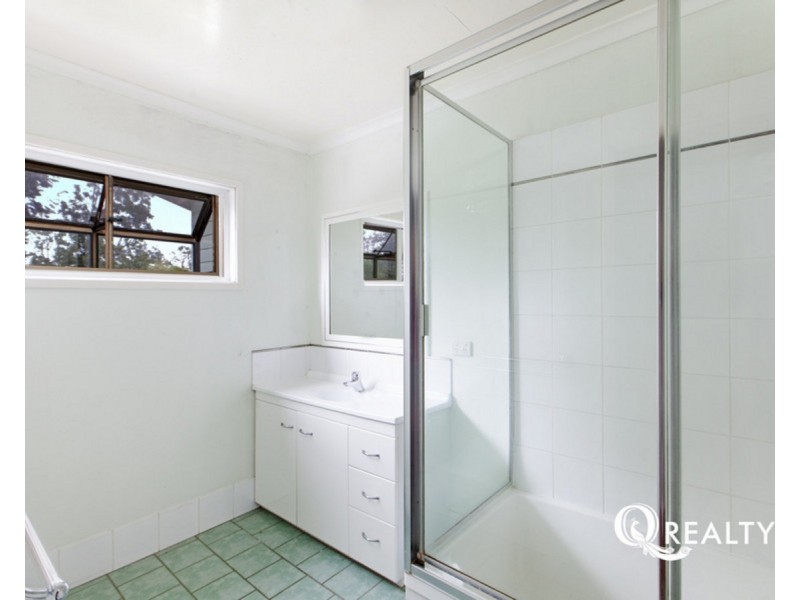 21 Springfield Street, Macgregor QLD 4109