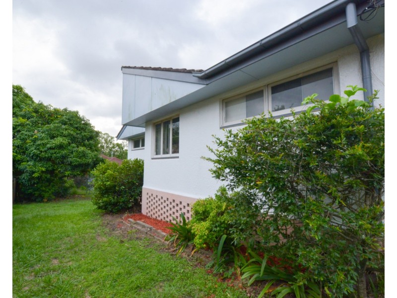 31 Goldfinch Street, Inala QLD 4077