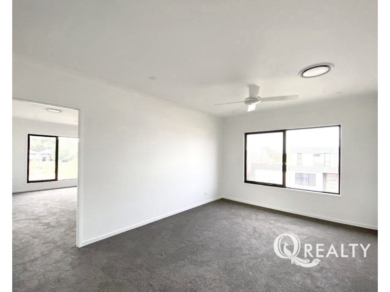 10 Kinwarton Crescent, Calamvale QLD 4116