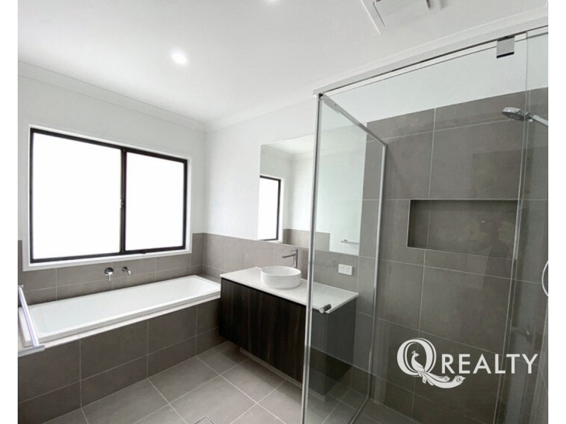 10 Kinwarton Crescent, Calamvale QLD 4116
