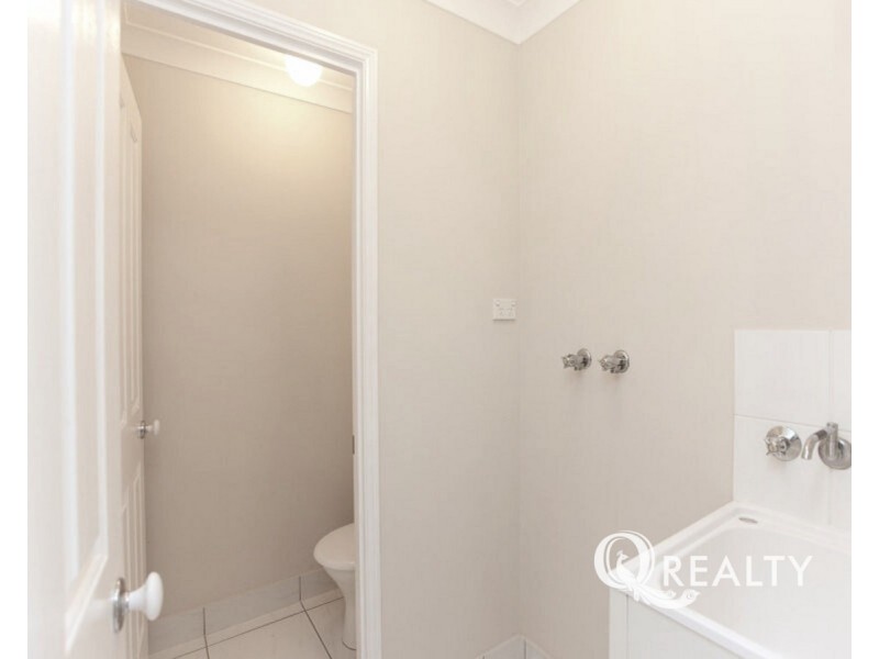 13/16 Violet Close, Eight Mile Plains QLD 4113
