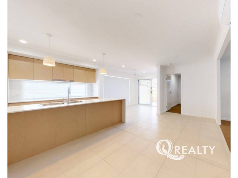 9 Daybreak Street, Spring Mountain QLD 4124