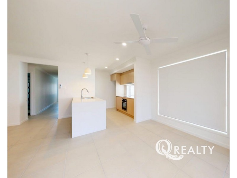 9 Daybreak Street, Spring Mountain QLD 4124