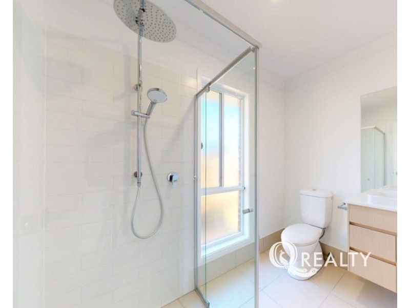 9 Daybreak Street, Spring Mountain QLD 4124