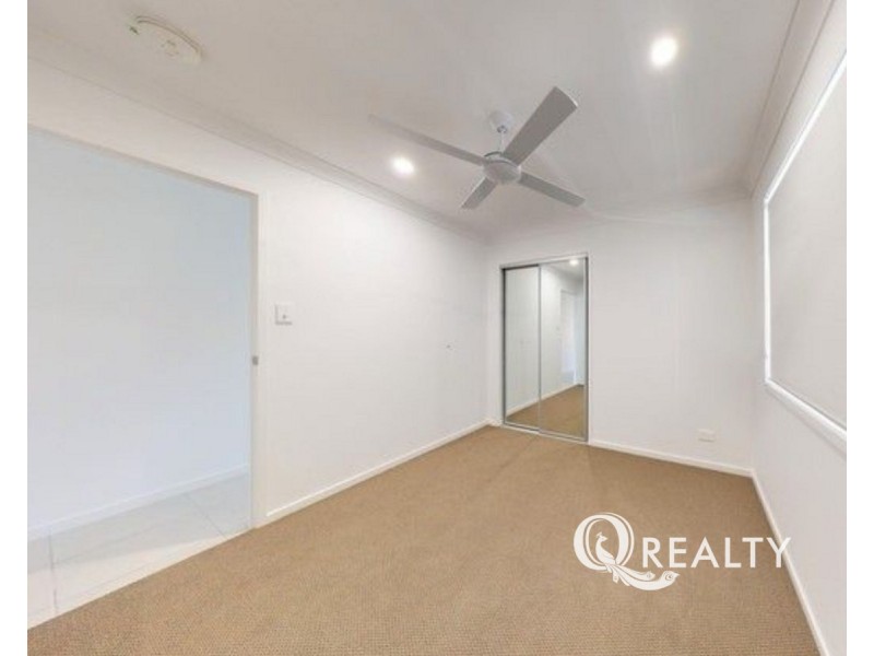 9 Daybreak Street, Spring Mountain QLD 4124