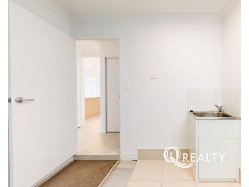 9 Daybreak Street, Spring Mountain QLD 4124