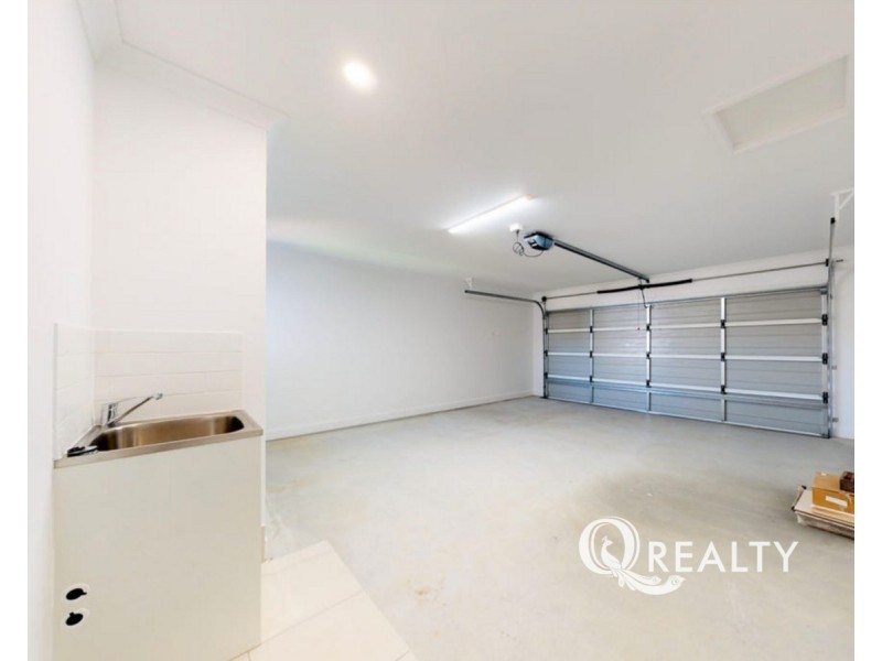 9 Daybreak Street, Spring Mountain QLD 4124