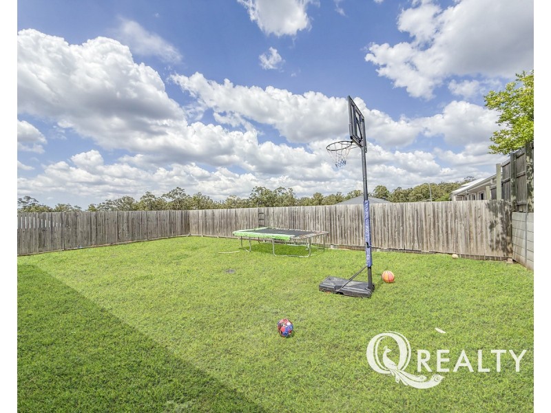 16 Meera Street, Spring Mountain QLD 4124