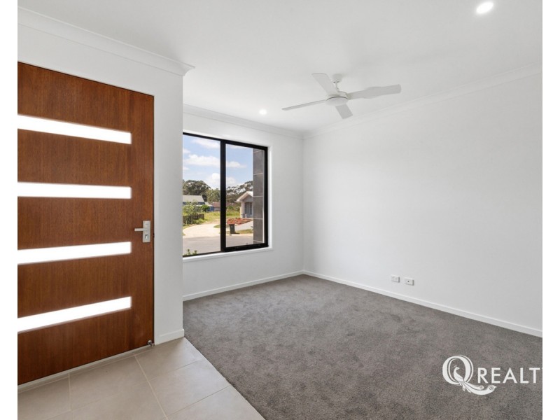 10 Kinwarton Crescent, Calamvale QLD 4116