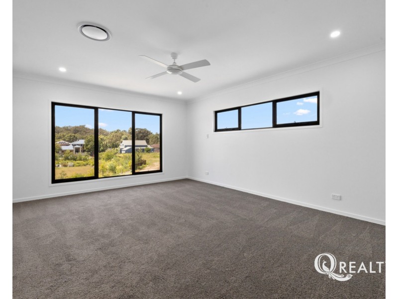 10 Kinwarton Crescent, Calamvale QLD 4116