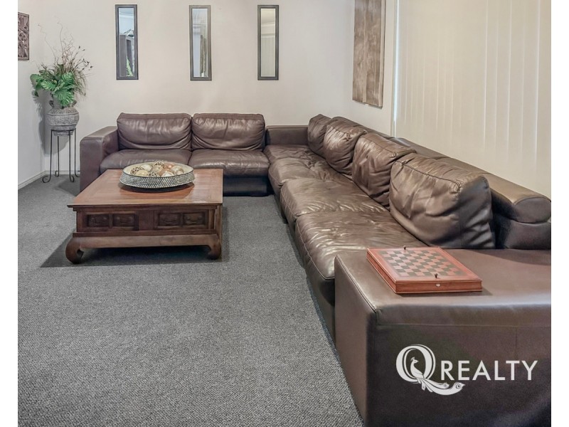 11 Hoover Court, Stretton QLD 4116