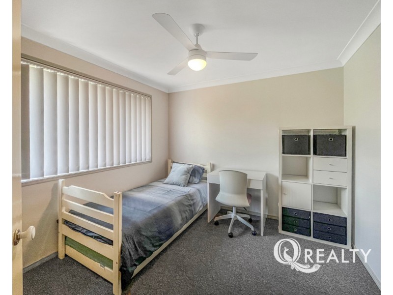 11 Hoover Court, Stretton QLD 4116