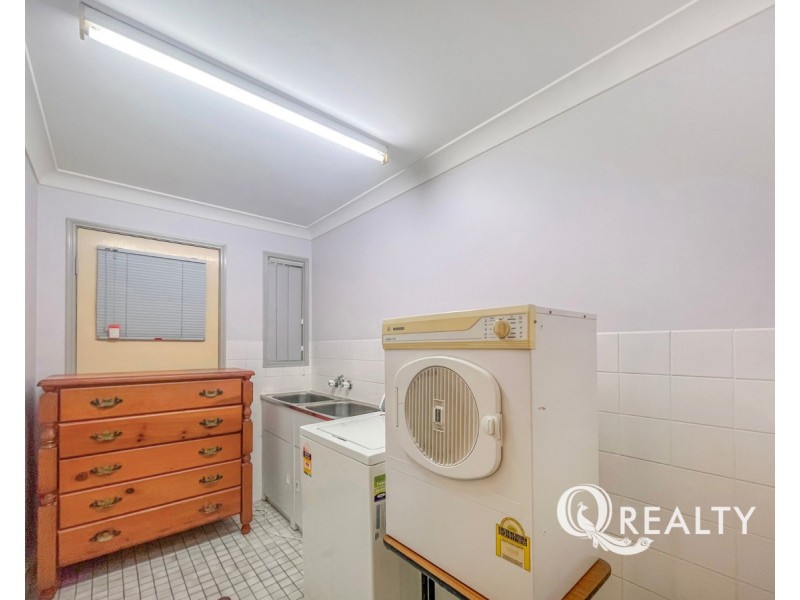 11 Hoover Court, Stretton QLD 4116