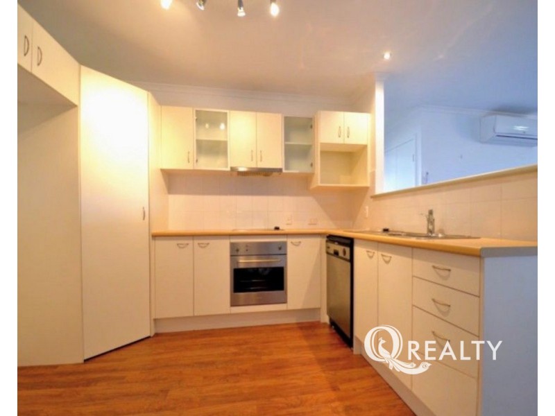 2/17 Richmond Road, Morningside QLD 4170