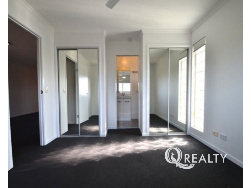 2/17 Richmond Road, Morningside QLD 4170