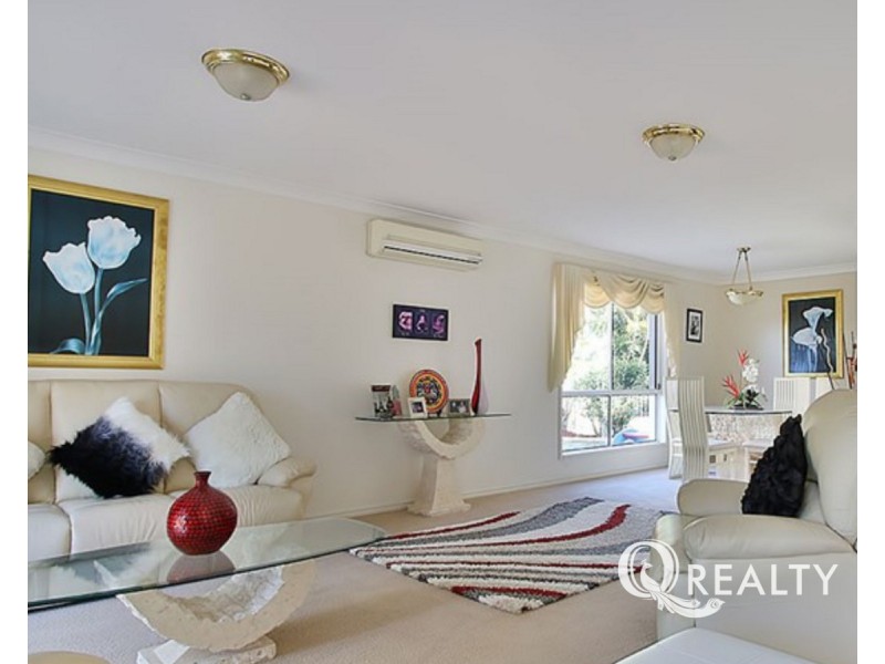 16 Weyba Close, Forest Lake QLD 4078