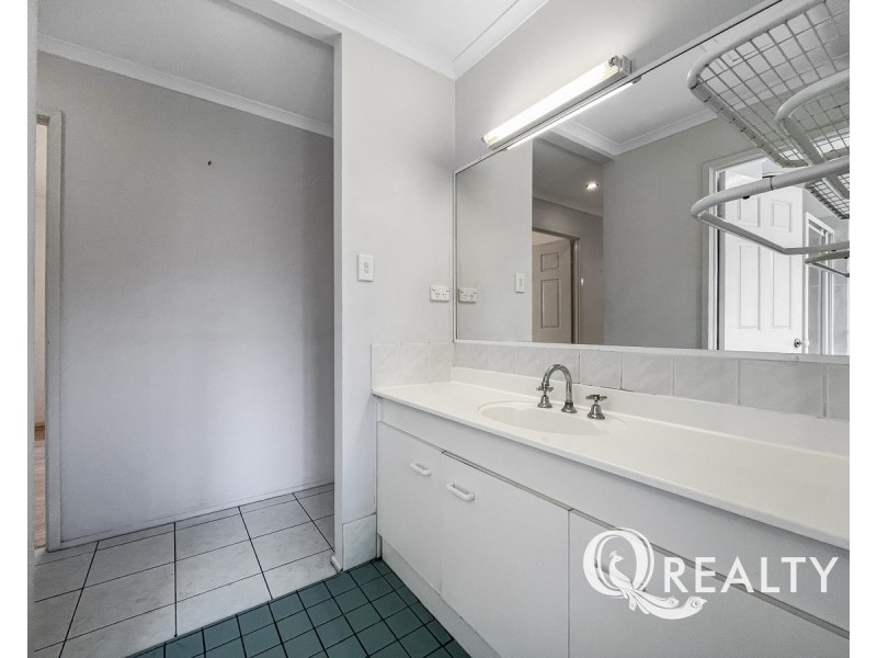 43 Macknish Crescent, Coopers Plains QLD 4108