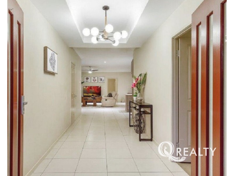 12 Walker Circuit, Eight Mile Plains QLD 4113