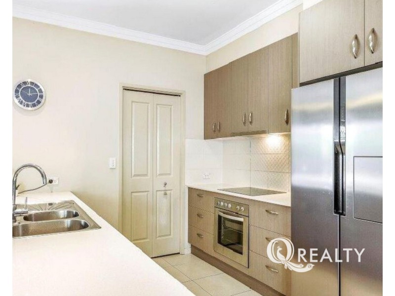 12 Walker Circuit, Eight Mile Plains QLD 4113