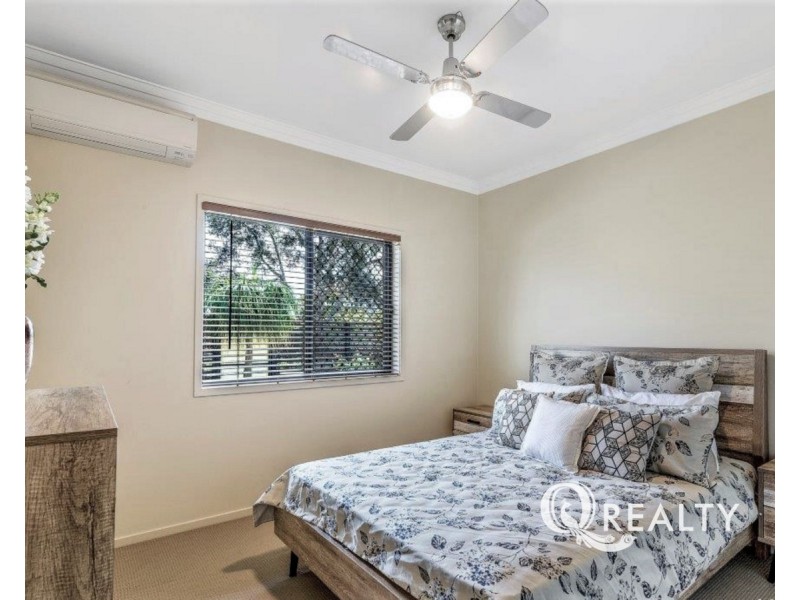 12 Walker Circuit, Eight Mile Plains QLD 4113