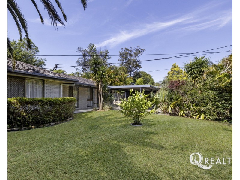 17 Silvertop Street, Hillcrest QLD 4118