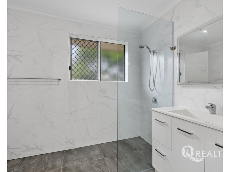 11 Diamantina Street, Hillcrest QLD 4118