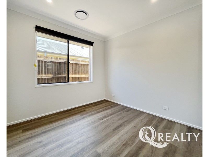 82 Sunrise Street, Ripley QLD 4306