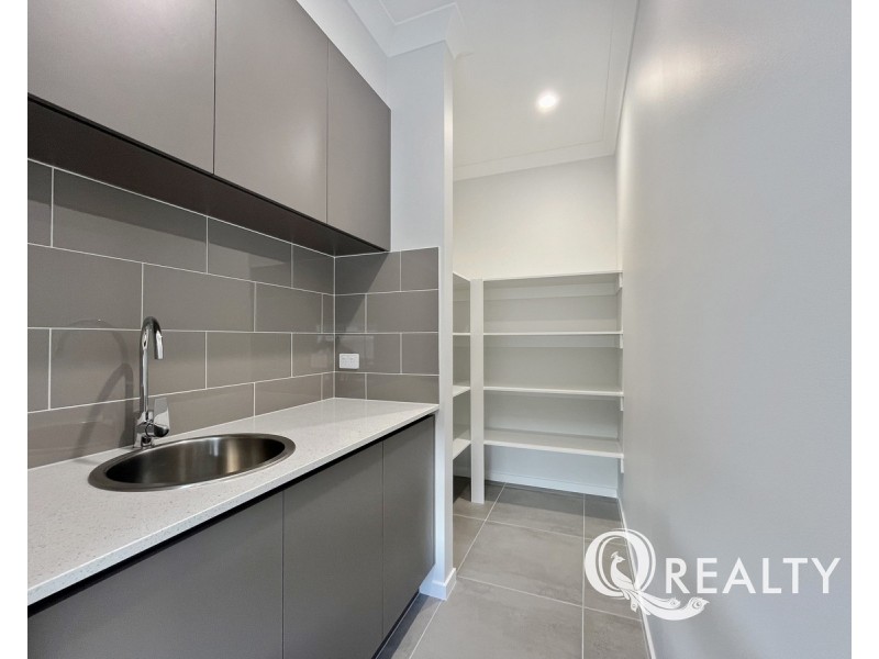 82 Sunrise Street, Ripley QLD 4306