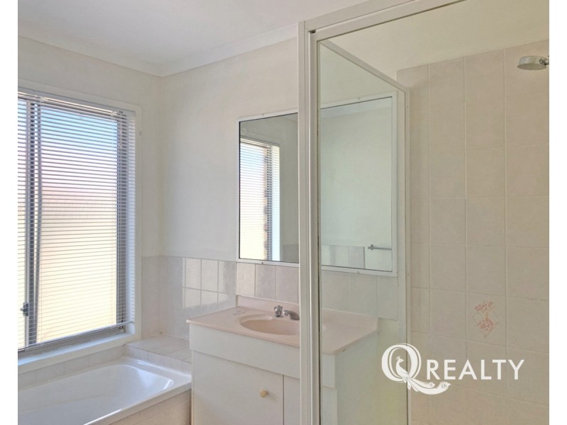 22 Jade Gardens Drive, Boronia Heights QLD 4124