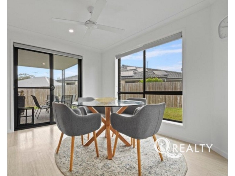 364 Waller Road, Park Ridge QLD 4125