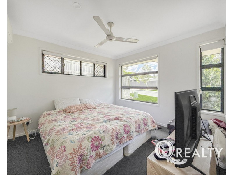 .16 Meera Street, Spring Mountain QLD 4124