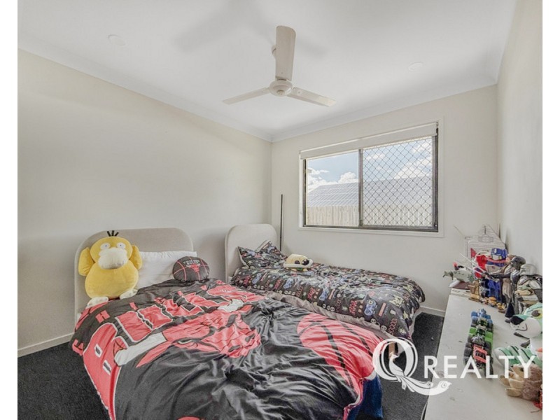 .16 Meera Street, Spring Mountain QLD 4124