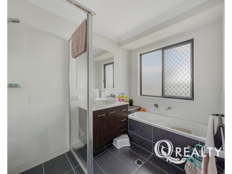 .16 Meera Street, Spring Mountain QLD 4124