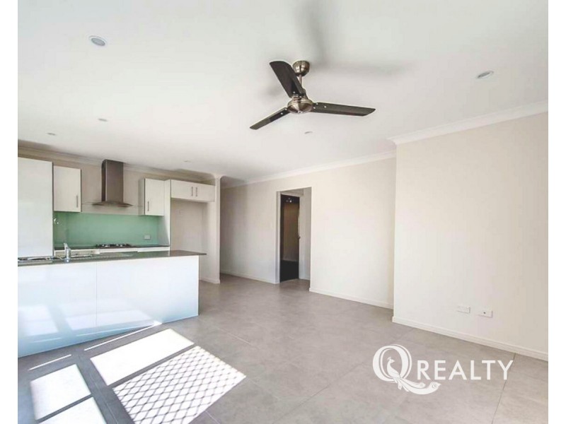 6 Illidge Street, Augustine Heights QLD 4300