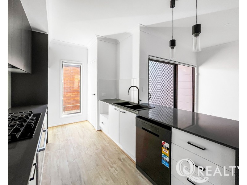 472 Grande Avenue, Spring Mountain QLD 4124