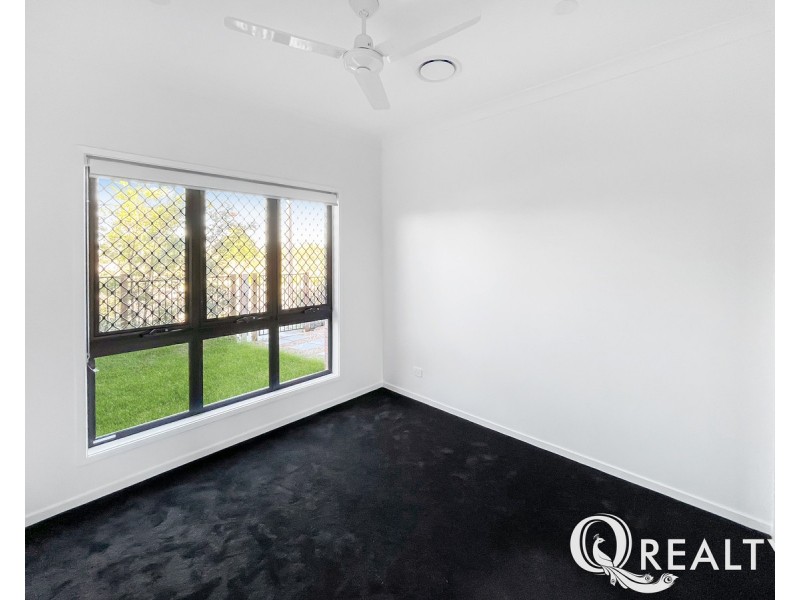 472 Grande Avenue, Spring Mountain QLD 4124