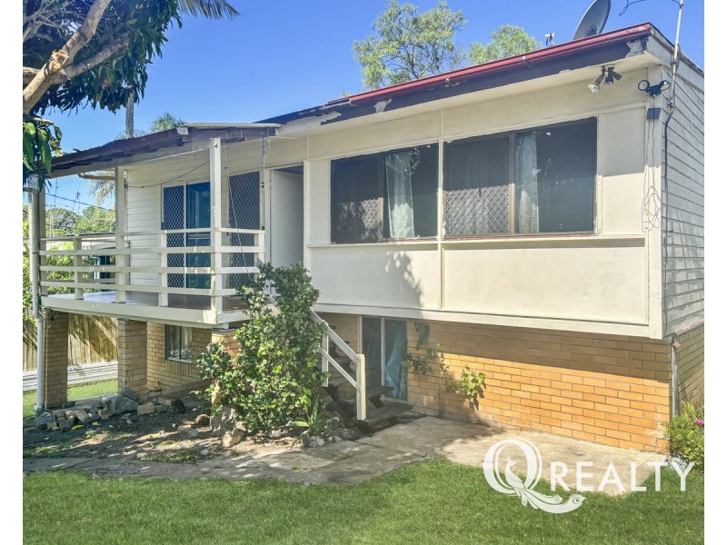 UNIT 1/13a Yurugu Street, Woodridge QLD 4114