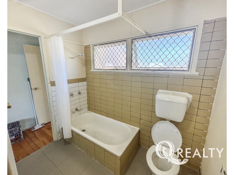 UNIT 1/13a Yurugu Street, Woodridge QLD 4114