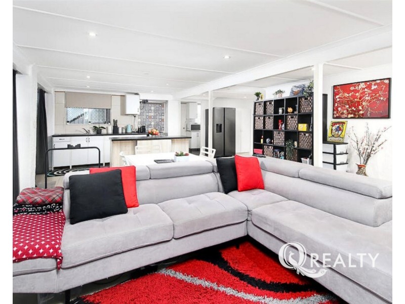 8 Romilda Street, Woodridge QLD 4114