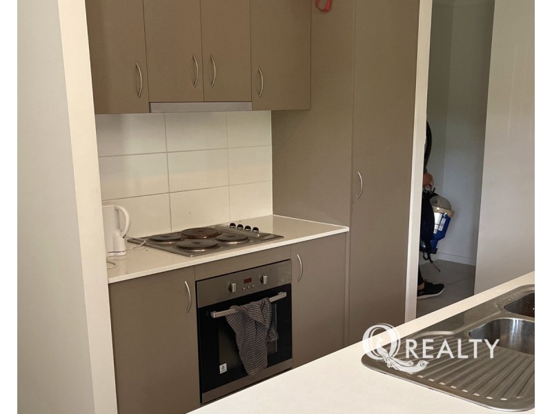 2/4 Burchill Street, Loganlea QLD 4131
