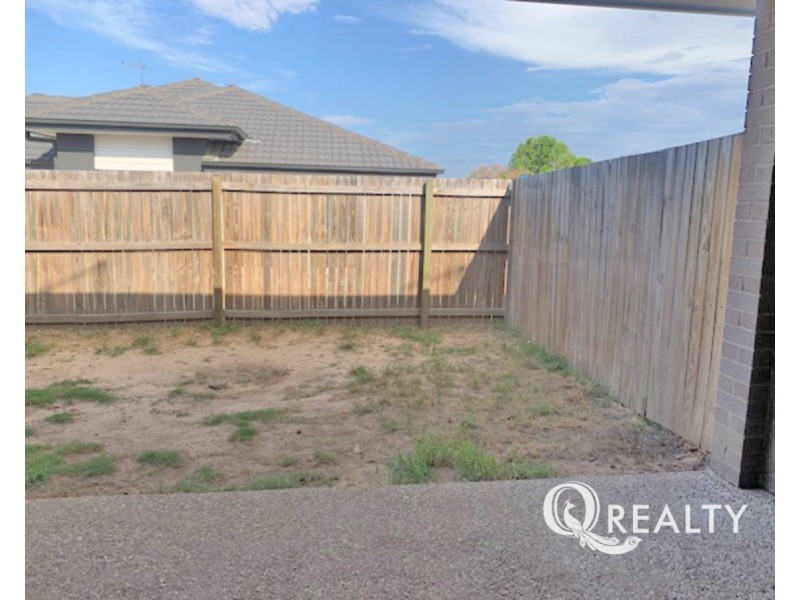 1/54 Stringybark Street, Regents Park QLD 4118