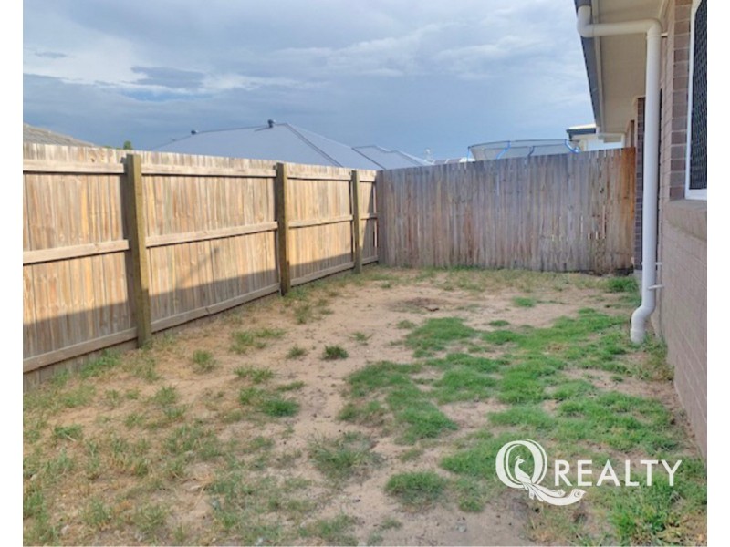 1/54 Stringybark Street, Regents Park QLD 4118