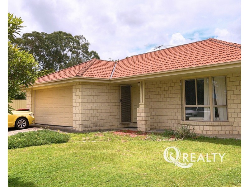 4 Links Avenue, Meadowbrook QLD 4131