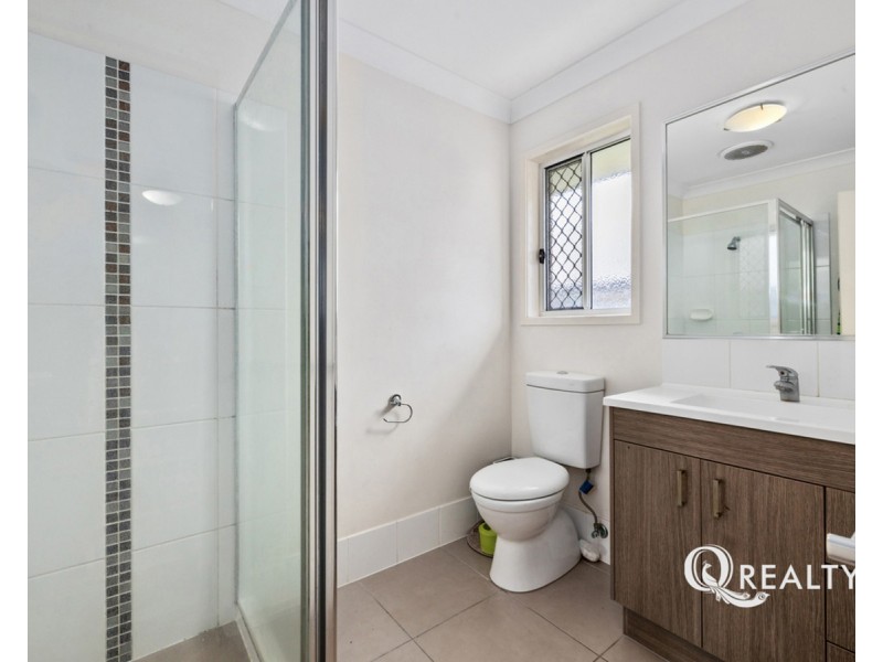 15 Newhaven Street, Marsden QLD 4132