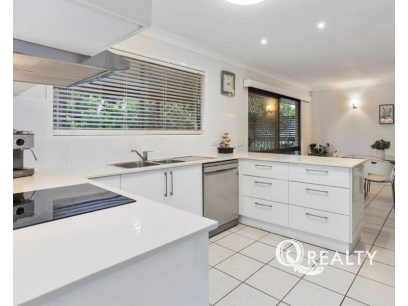 28 Ceratonia Street, Sunnybank Hills QLD 4109