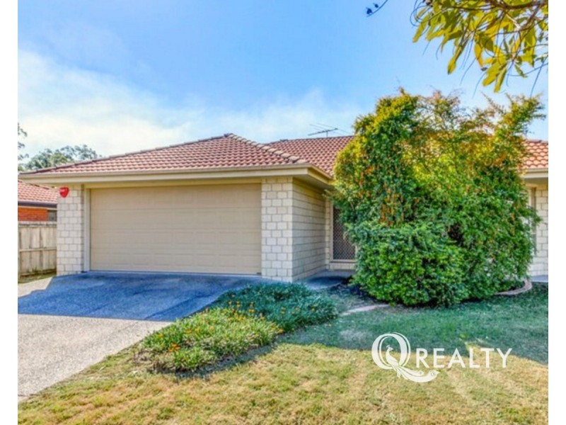 .4 Links Avenue, Meadowbrook QLD 4131