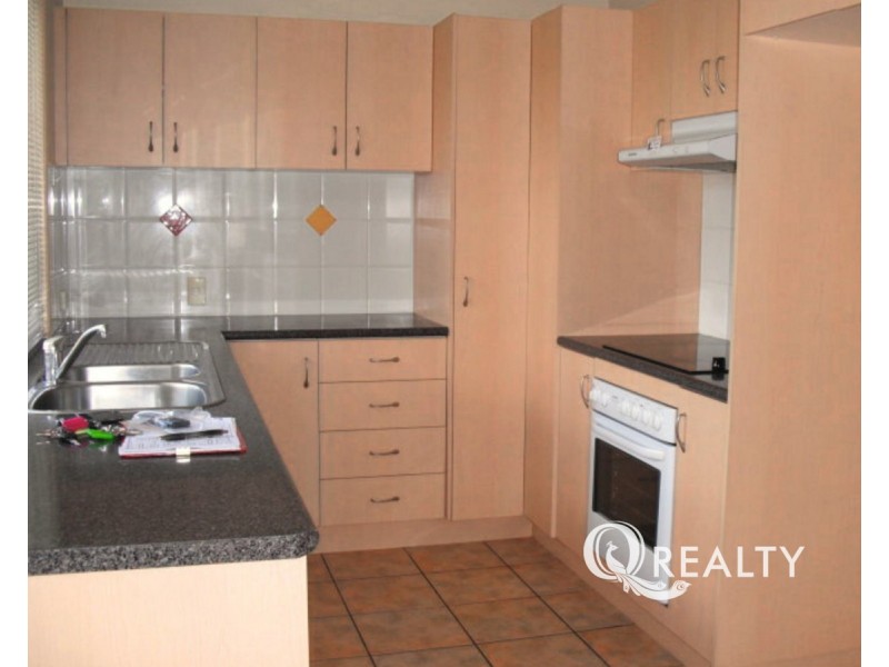 .4 Links Avenue, Meadowbrook QLD 4131