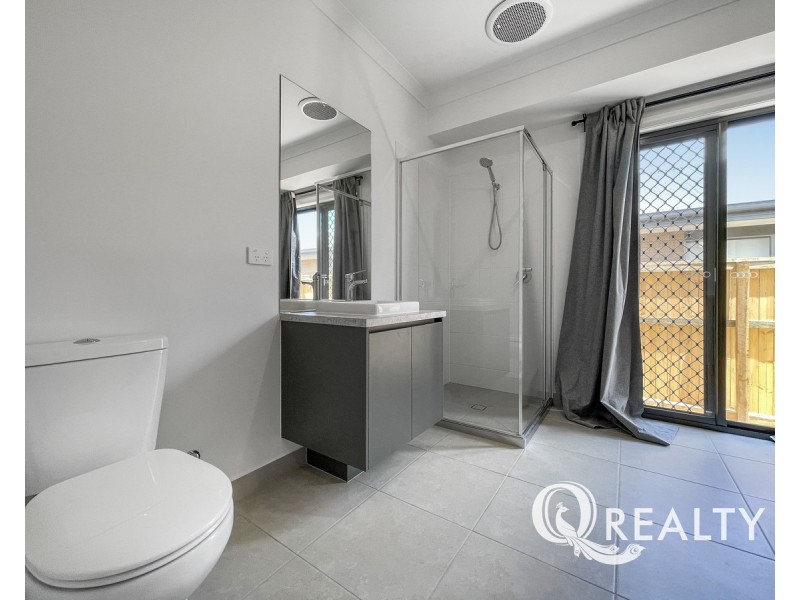 33 Doran Circuit, Park Ridge QLD 4125